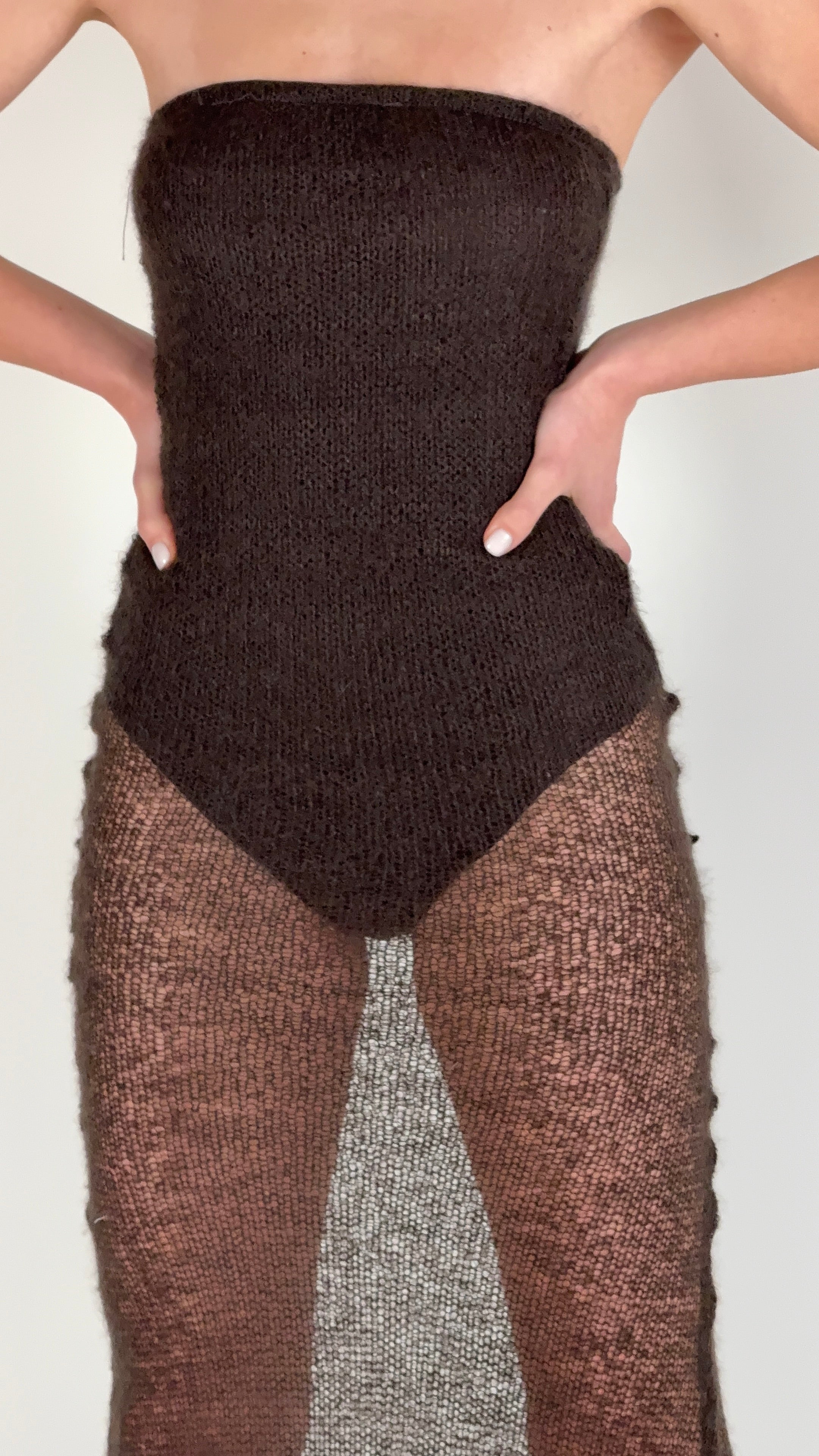 L’abito Tubo Alpaca brown